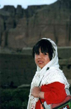 Бамиан. Школьница