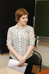 Екатерина Пучкова выступает с презентацией дипломного проекта