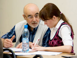 Cтудентка 5-ого курса Исакова Елена со своим научным руководителем Киселевым И.Н.