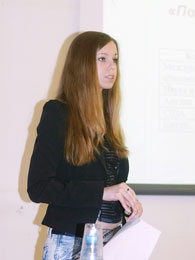 Кирсанова Елена выступает с защитой дипломного проекта