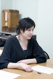 На вопросы комиссии отвечает Екатерина Калановская