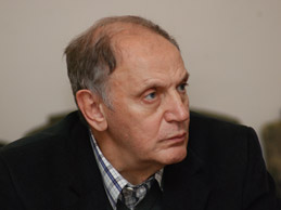 В.М. Магидов, научный руководитель Д.Ю. Хохлова