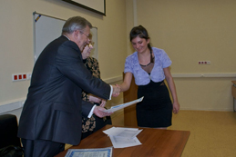 Диплом за работу с Exceleм получает Кристина Мальцева (АлтайскийГУ)