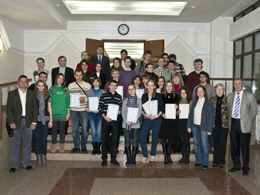 Участники IV  Межвузовской студенческой олимпиады по исторической информатике. Фото на память