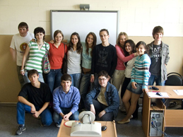 Студенты ФТАД на практике в приемной комиссии летом 2006 г.